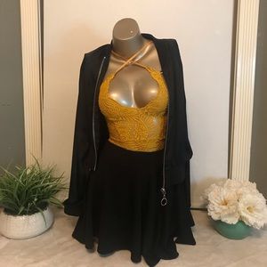 MUSTARD LACE BODYSUIT